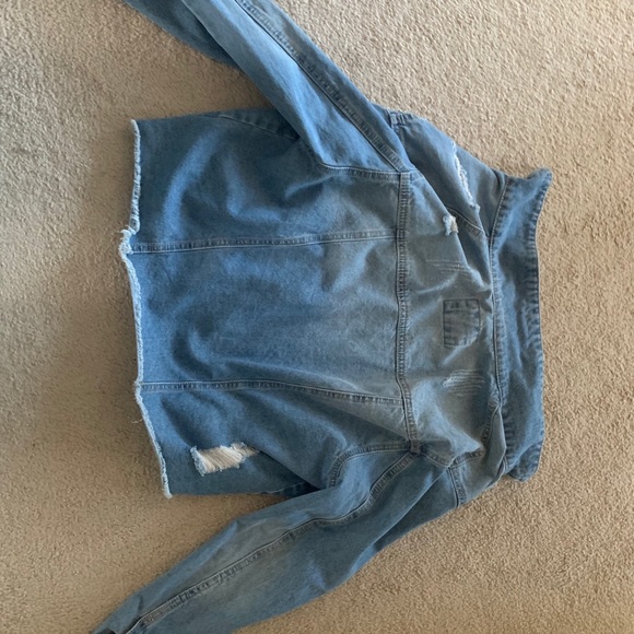 Trendy jeans jacket - Picture 3 of 3